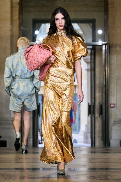 Look 21